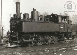 Parní lokomotiva 422.085